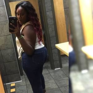 Meet your Posher, Denise